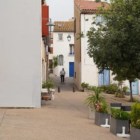 Lily A L'auberge * Leucate