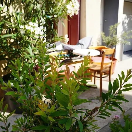 Lily A L'auberge Vandrarhem *